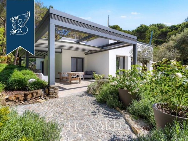 casa indipendente in vendita ad Andora