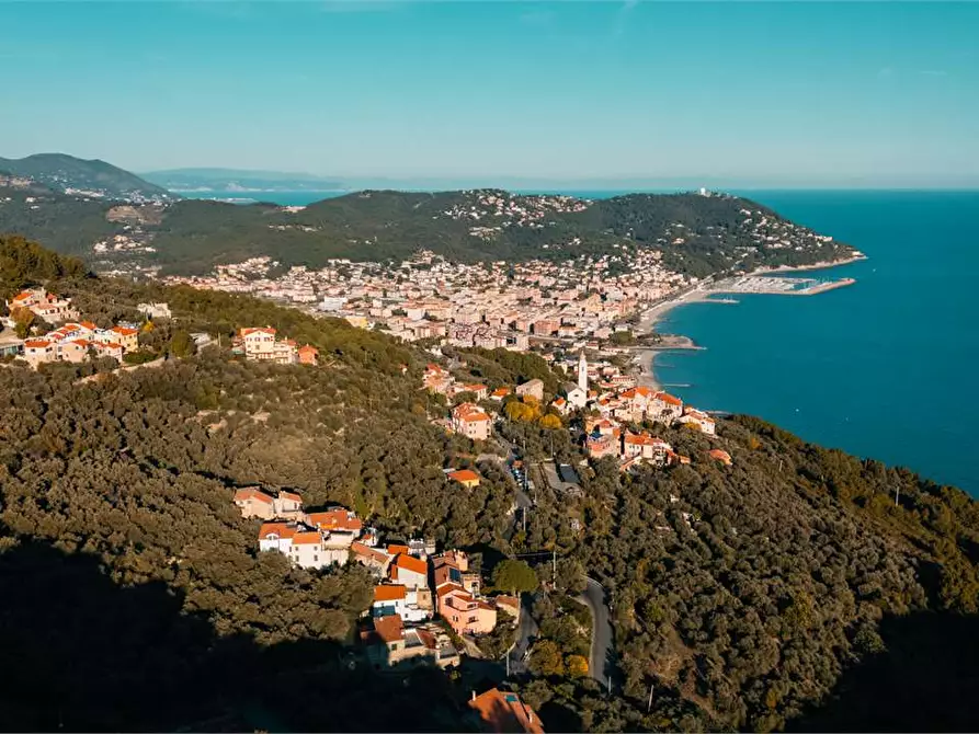 appartamento in vendita ad Andora in zona La Colla