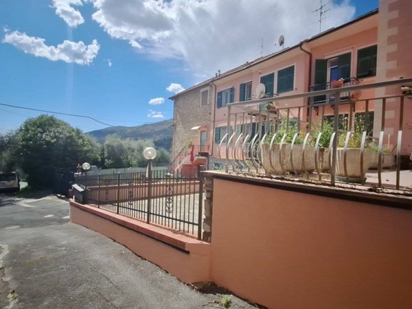 appartamento in vendita ad Andora in zona Molino