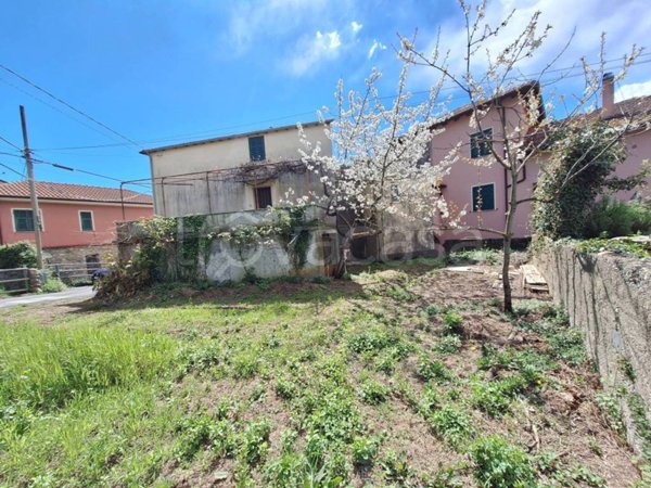 casa indipendente in vendita ad Andora in zona Molino