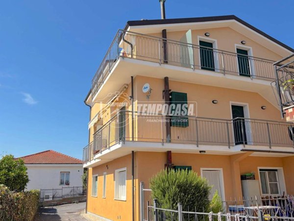 appartamento in vendita ad Andora