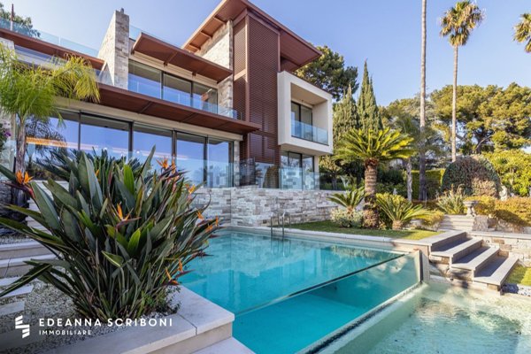 casa indipendente in vendita ad Andora in zona Rollo