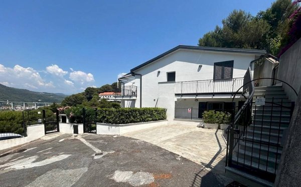 appartamento in vendita ad Andora