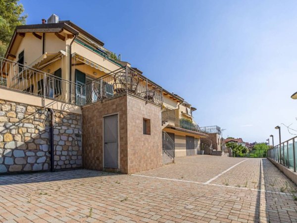 appartamento in vendita ad Andora