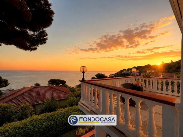 casa indipendente in vendita ad Andora