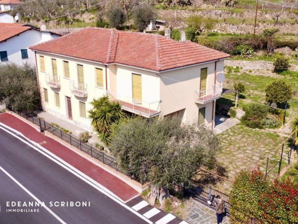 casa indipendente in vendita ad Andora in zona San Bartolomeo