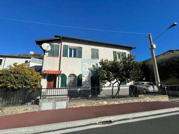 casa indipendente in vendita ad Andora in zona San Bartolomeo