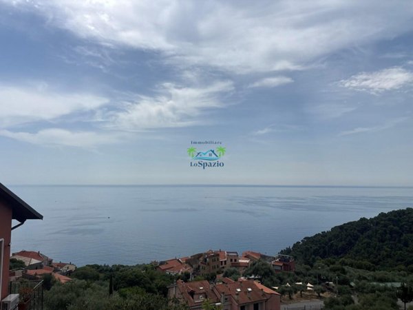 appartamento in vendita ad Andora in zona Rollo