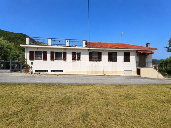 casa indipendente in vendita ad Andora