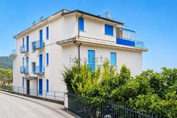 appartamento in vendita ad Andora in zona Rollo