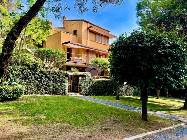 casa indipendente in vendita ad Andora