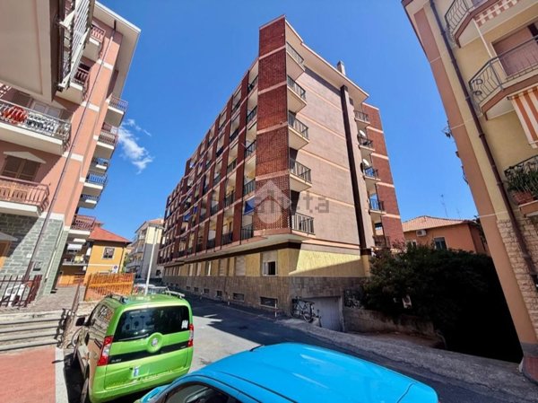 appartamento in vendita ad Andora