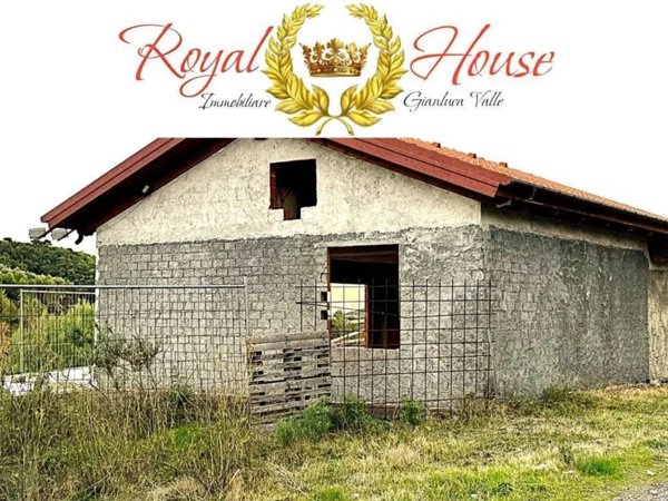 casa indipendente in vendita ad Andora in zona Molino