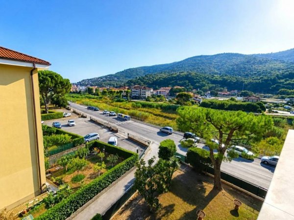 appartamento in vendita ad Andora