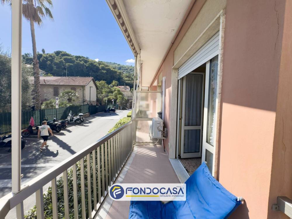appartamento in vendita ad Andora in zona Rollo