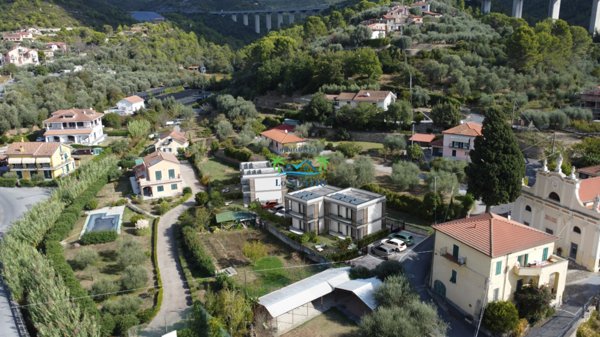 casa indipendente in vendita ad Andora in zona Molino