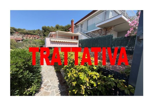 casa indipendente in vendita ad Andora