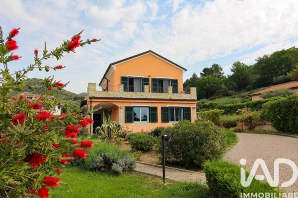 casa indipendente in vendita ad Andora in zona Molino