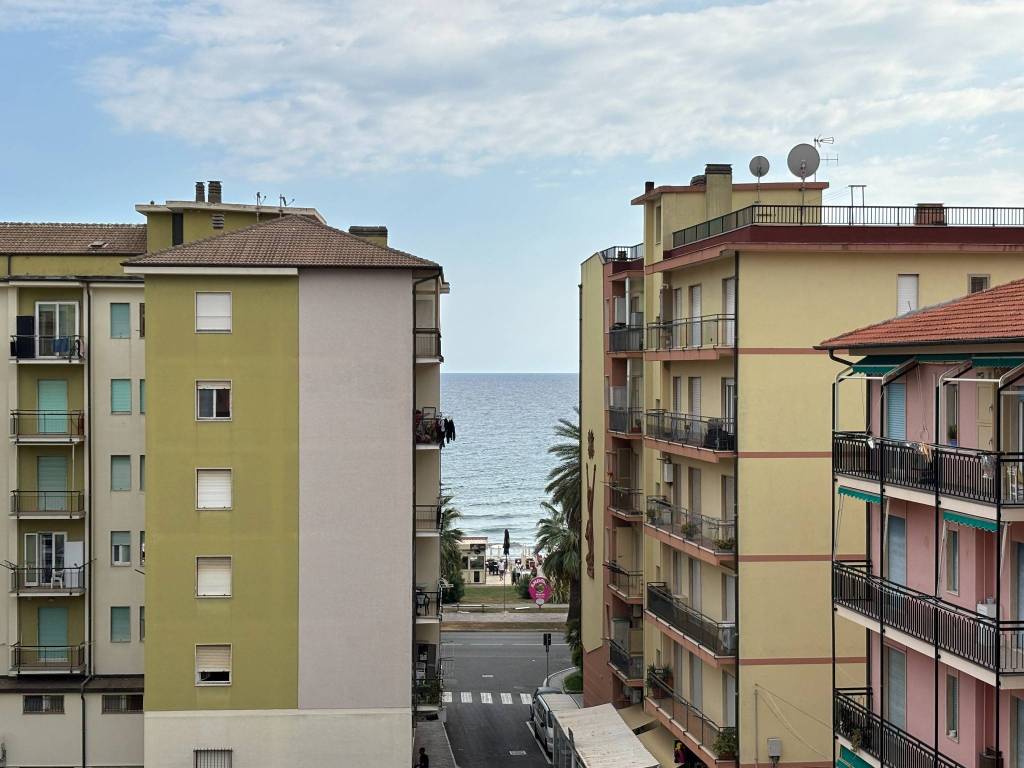 appartamento in vendita ad Andora