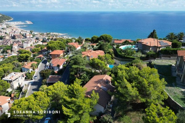 casa indipendente in vendita ad Andora in zona Rollo