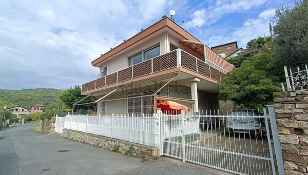 appartamento in vendita ad Andora