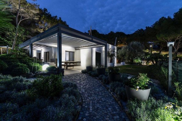 casa indipendente in vendita ad Andora