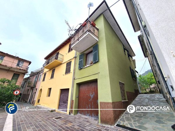 casa indipendente in vendita ad Arnasco