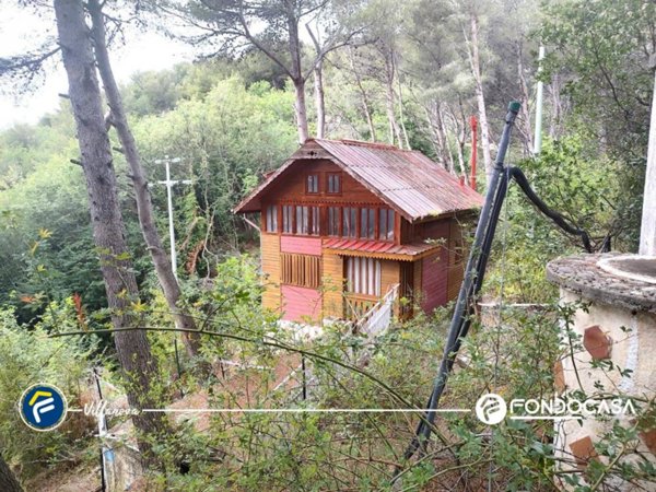casa indipendente in vendita ad Arnasco
