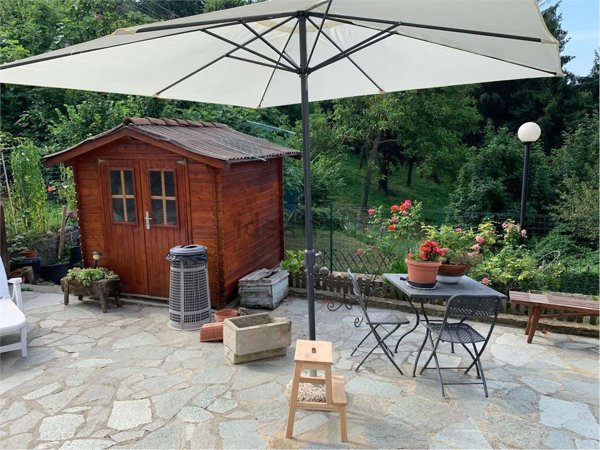 casa indipendente in vendita ad Arnasco