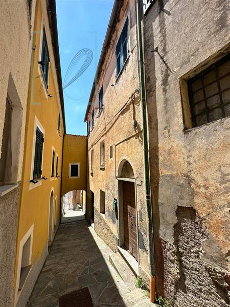 casa indipendente in vendita ad Arnasco in zona Menosio