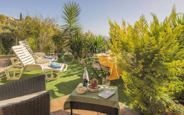 appartamento in vendita ad Arnasco