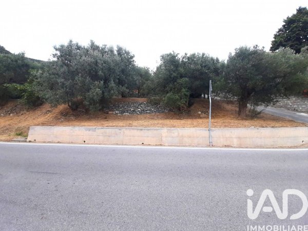 villa in vendita ad Arnasco