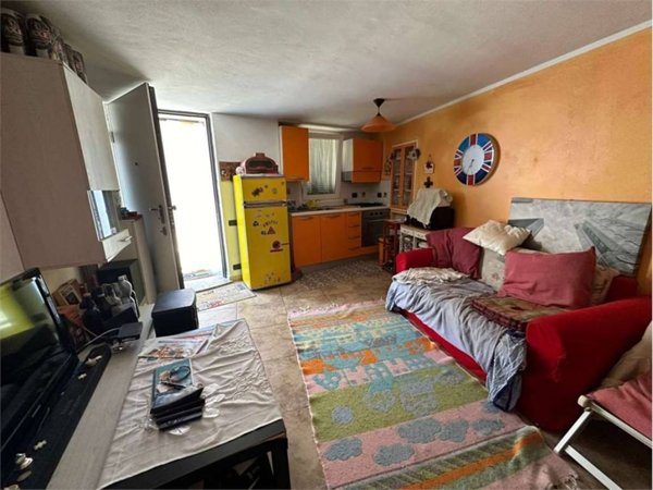 appartamento in vendita ad Arnasco