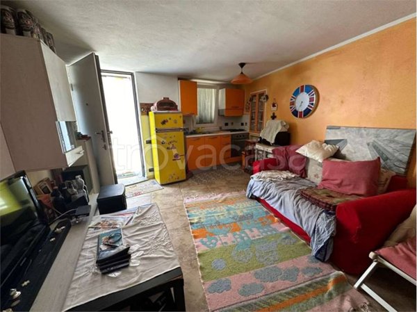 appartamento in vendita ad Arnasco in zona Menosio