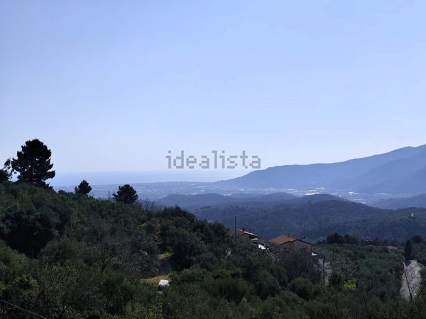 casa indipendente in vendita ad Arnasco