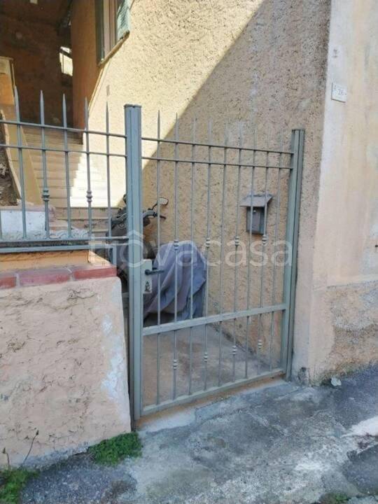 appartamento in vendita ad Arnasco in zona Menosio