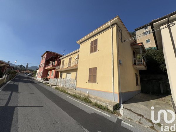 casa indipendente in vendita a Balestrino