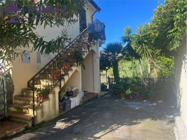 casa indipendente in vendita a Balestrino