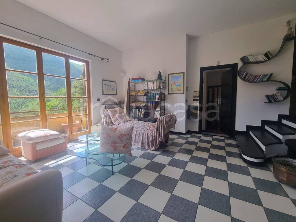 casa indipendente in vendita a Balestrino