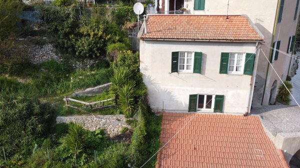 casa indipendente in vendita a Balestrino