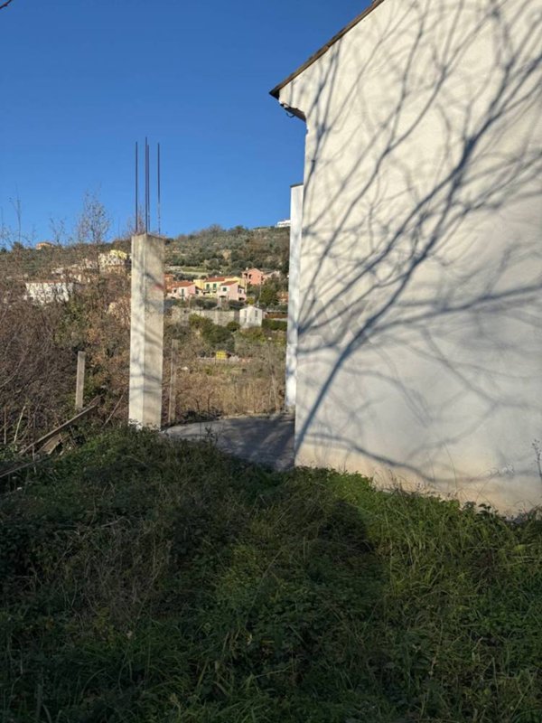 casa indipendente in vendita a Balestrino