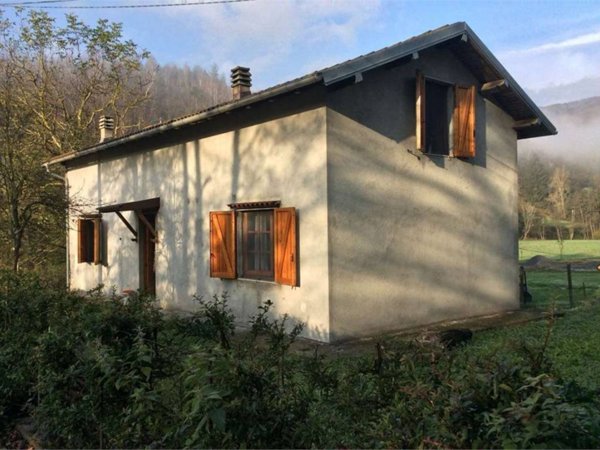 casa indipendente in vendita a Bardineto