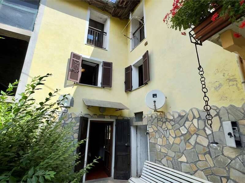 casa indipendente in vendita a Bardineto