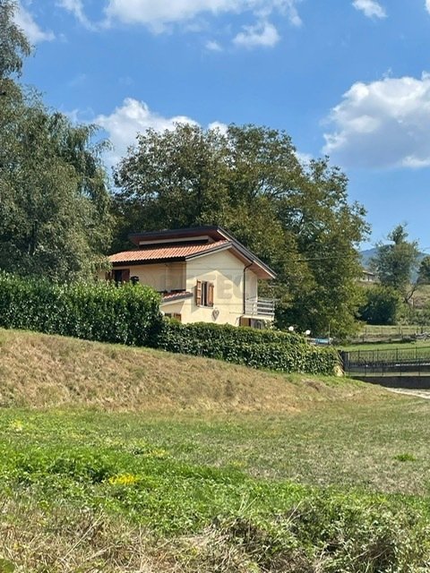 casa indipendente in vendita a Bardineto