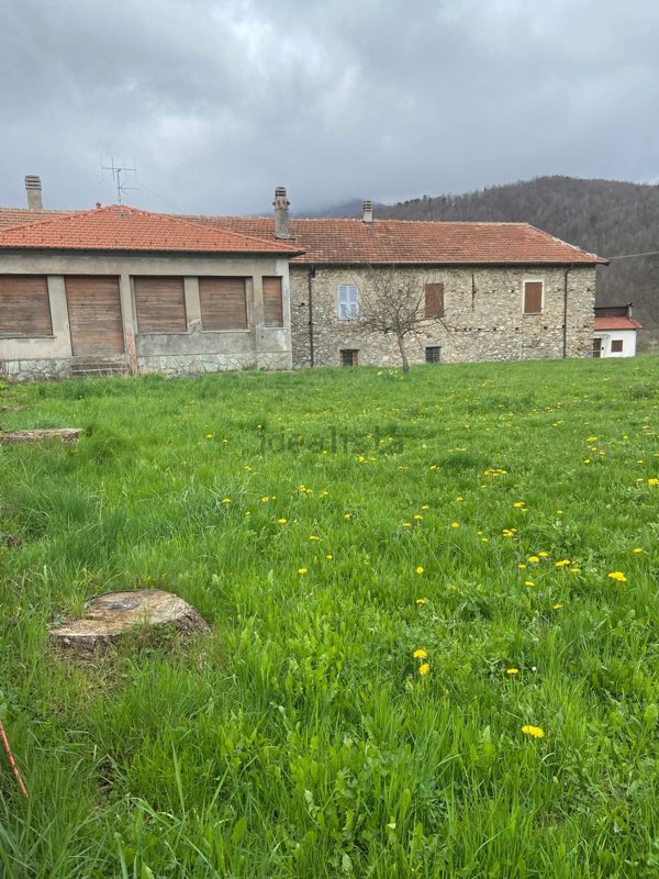 casa indipendente in vendita a Bardineto