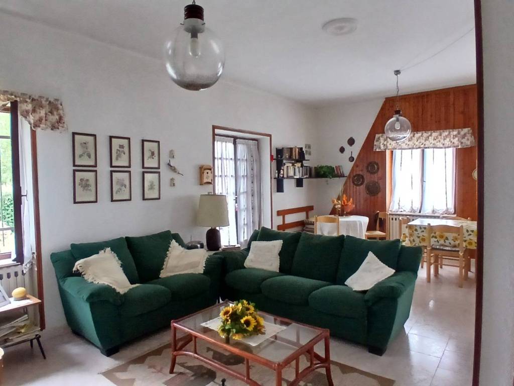 casa indipendente in vendita a Bardineto