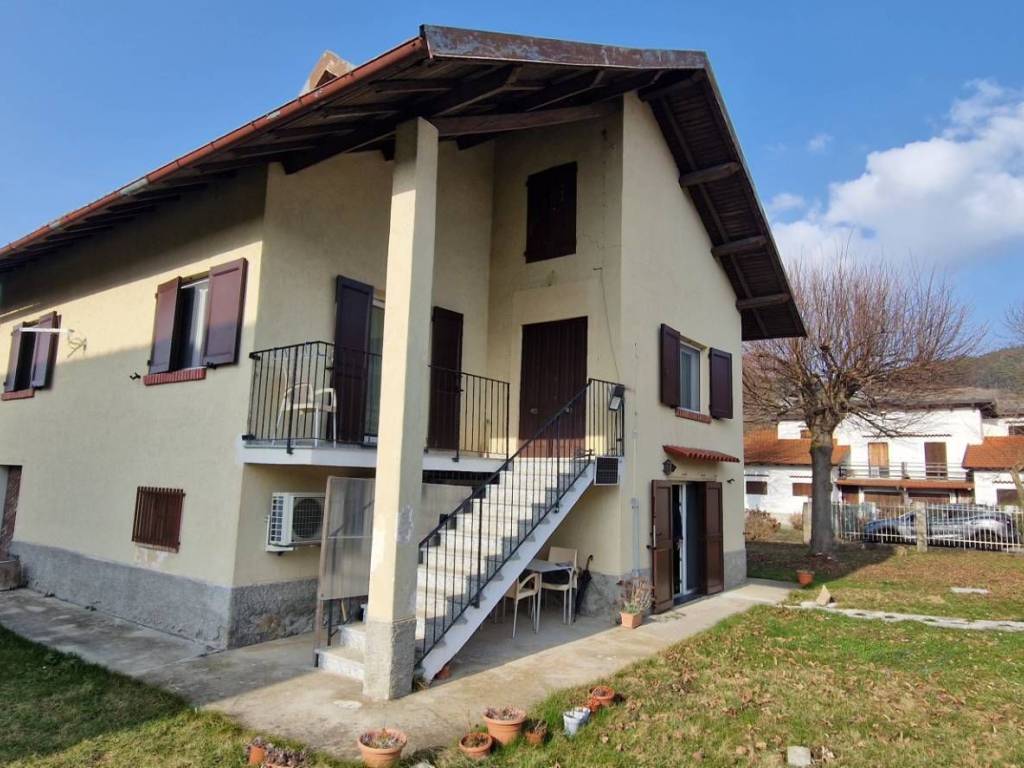 casa indipendente in vendita a Bardineto