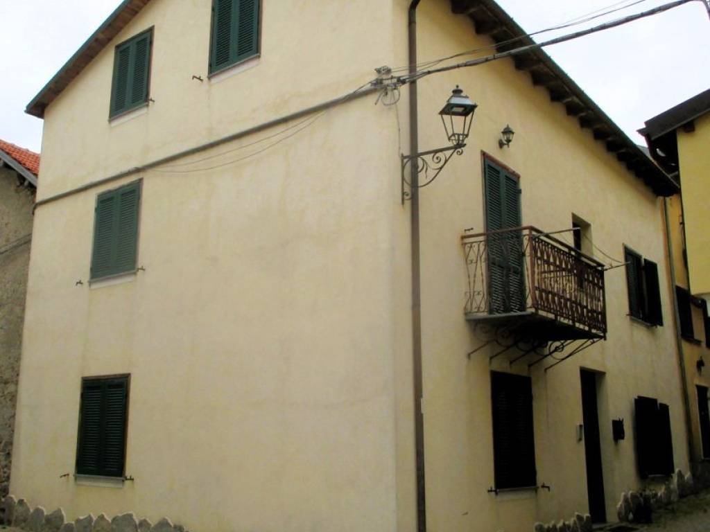 appartamento in vendita a Bardineto