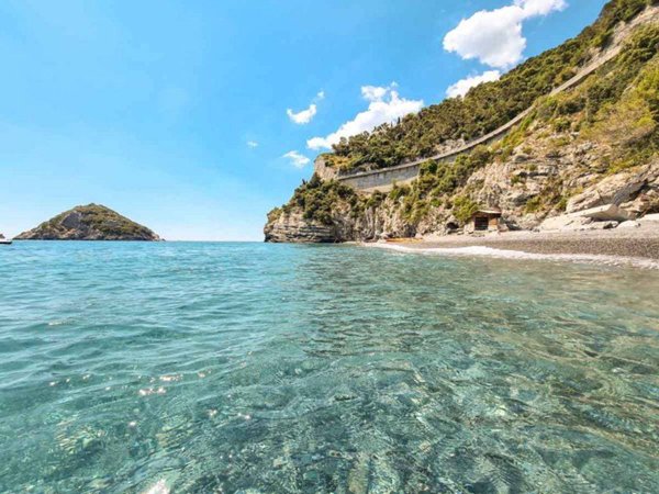 casa indipendente in vendita a Bergeggi