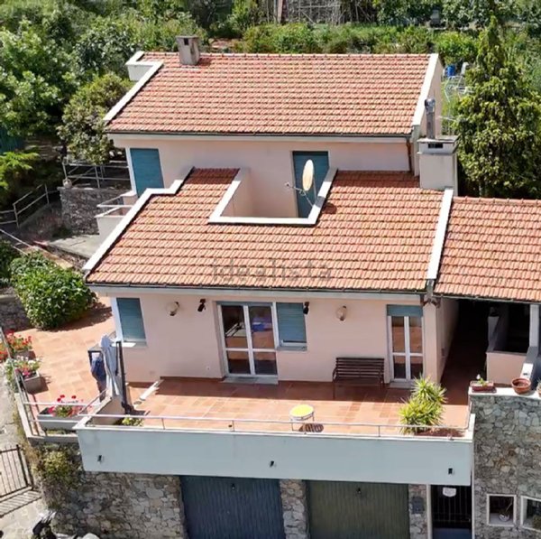 casa indipendente in vendita a Bergeggi
